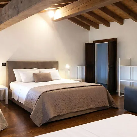 Relais Corte Bercelli לינה וארוחת בוקר 4*