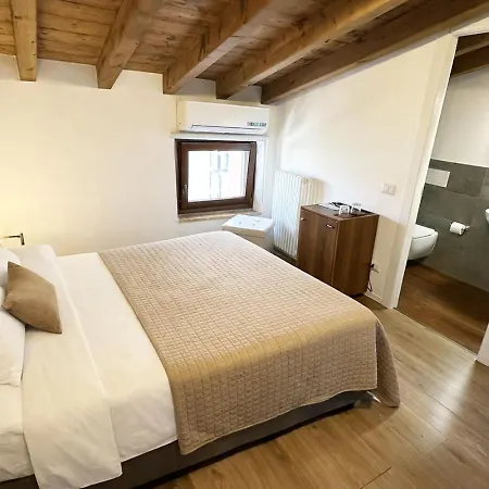 Relais Corte Bercelli Alojamento de Acomodação e Pequeno-almoço Valeggio sul Mincio